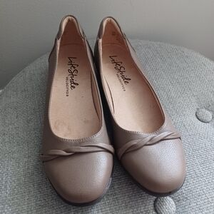 LK NEW Life Stride Velocity 2.0 Twist Front Slip On Loafers Sz 6W